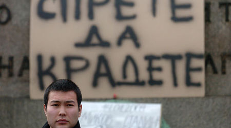 "Hört auf zu klauen" - Foto: Anton Popov