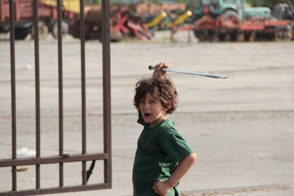 Spielen: Ablenkung in Tovarnik. Foto: Rayna Breuer